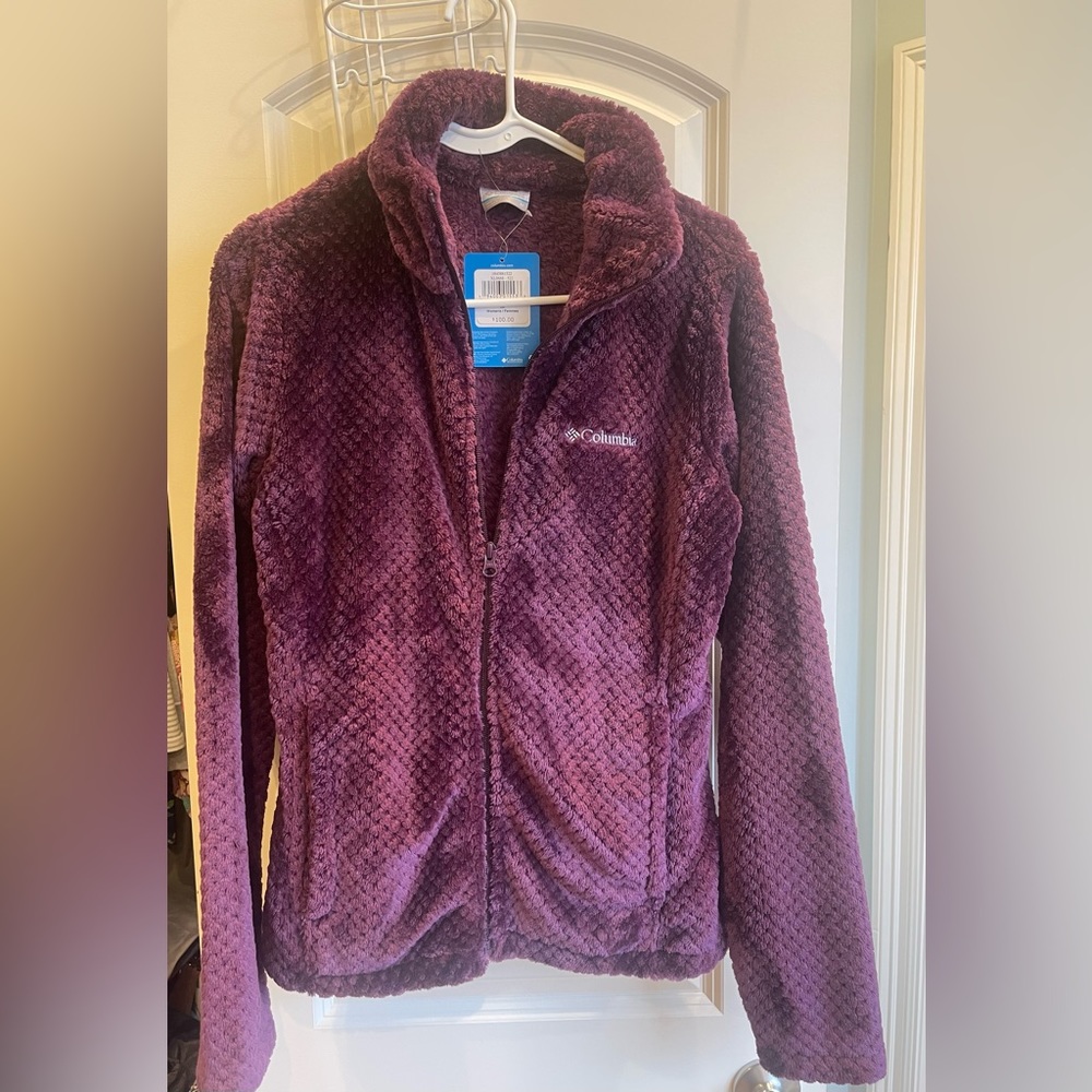 NWT Women’s Columbia Fleece Jacket Size Medium